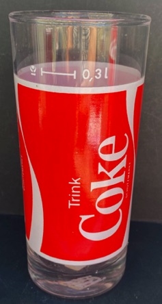 309010-2 € 3,00 coca cola glas rood wit D6,5 H 15 cm.jpeg
